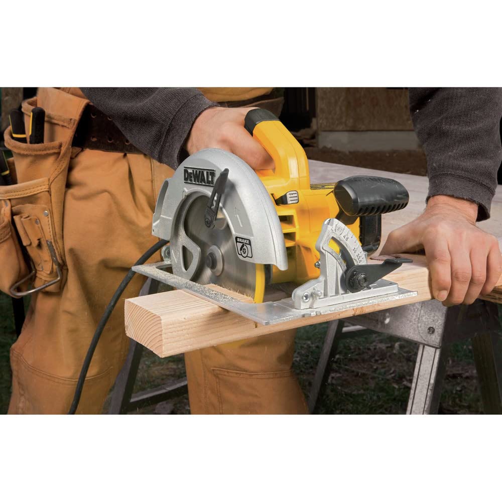 DEWALT Circular Saw, 7-1/4 inch, Pivoting with up to 57 Degree Bevel, Corded (DWE575SB)